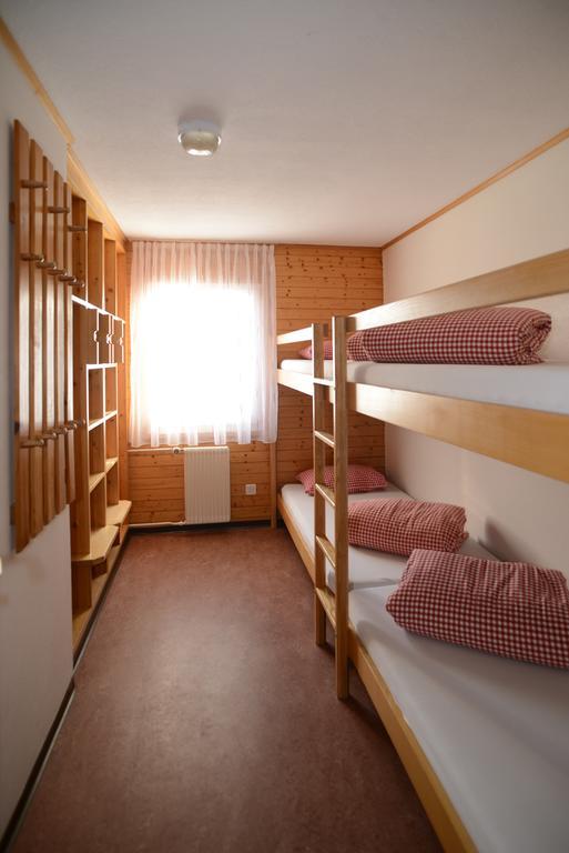 Erlebacherhus Lenzerheide Chambre photo